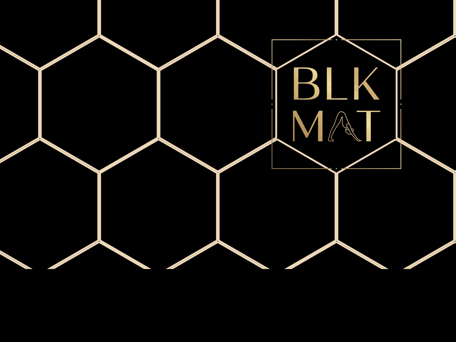 BLKMAT Honeycomb Hex Lattice yoga mat, close-up of the BLKMAT corner logo